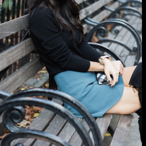 Wilfred Japanese Crepe Mini Skirt with Pocket - Picture 6 of 7